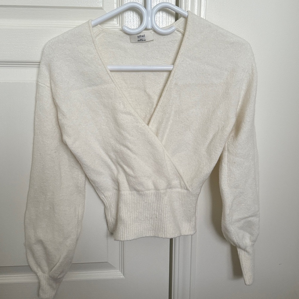Aritzia Softspoke Dear Sweater